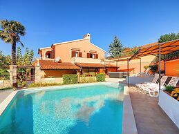 Holiday House in Muntic, Istria, With Fitness Room