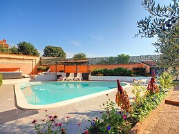 Holiday House in Muntic, Istria, With Fitness Room