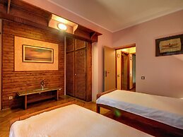 Holiday House in Muntic, Istria, With Fitness Room