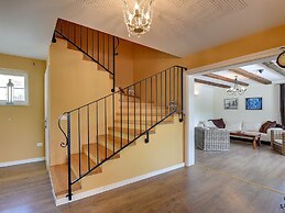 Detached Villa With Swimming Pool in the East of Istria Near the Sea