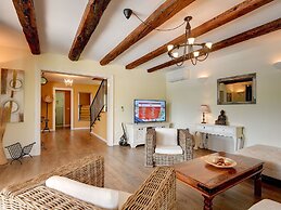 Detached Villa With Swimming Pool in the East of Istria Near the Sea