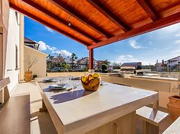 Holiday Home in Pula With Pool