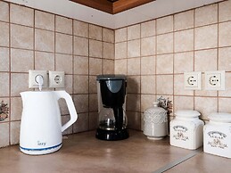 Family Friendly Villa Bluefairy With Private Pool, Near Restaurants & 