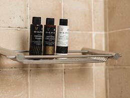 Luxurious Villa in Vasiliki with Swimming Pool & Hot Tub