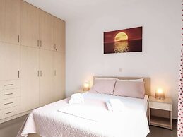 Sun-kissed Villa in Latsimas With Pool