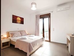 Sun-kissed Villa in Latsimas With Pool