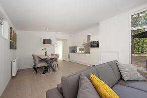 Modern Lodge With Dishwasher, Near Helmond