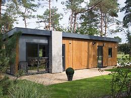 Modern Chalet Near De Veluwe National Park