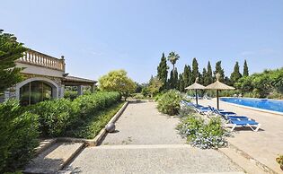 Belvilla by OYO Napont