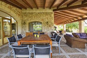 Belvilla by OYO Napont