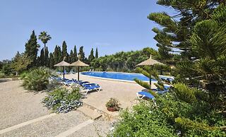 Belvilla by OYO Napont