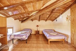 Belvilla by OYO Napont