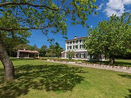 Beautiful Villa With Swimming Pool