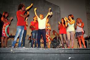 Comfortable Apartment With AC Near the Beach