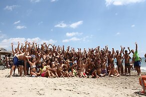 Comfortable Apartment With AC Near the Beach