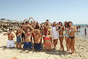 Comfortable Apartment With AC Near the Beach