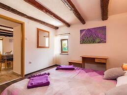 Charming Villa With Private Swimming Pool