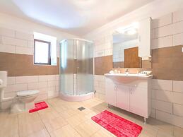 Charming Villa With Private Swimming Pool