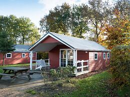Comfortable Chalet Near Park De Veluwe