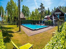 Comfortable Chalet Near Park De Veluwe