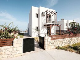 Attractive Villa in Latsimas With Garden and BBQ