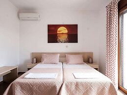 Attractive Villa in Latsimas With Garden and BBQ