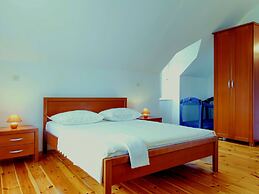 Charming Villa With Private Swimming Pool at Sumartin