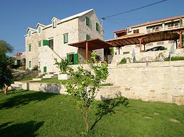 Charming Villa With Private Swimming Pool at Sumartin