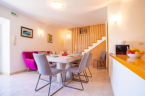 Charming Villa With Private Swimming Pool at Sumartin