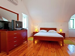 Charming Villa With Private Swimming Pool at Sumartin