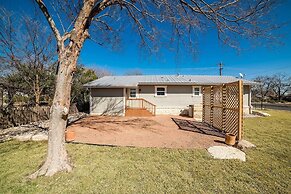 Anchorage Haus 3 Bedroom Home by RedAwning