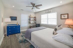 Anchorage Haus 3 Bedroom Home by RedAwning