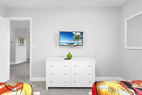 Posh and Roomy Home With Spa Near Disneyworld, CDC Standards #6st345
