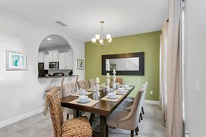 Posh and Roomy Home With Spa Near Disneyworld, CDC Standards #6st345