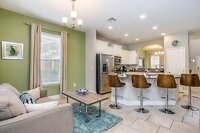 Posh and Roomy Home With Spa Near Disneyworld, CDC Standards #6st345