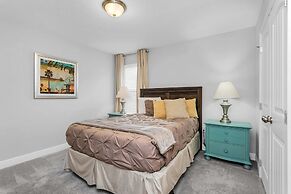 Posh and Roomy Home With Spa Near Disneyworld, CDC Standards #6st345