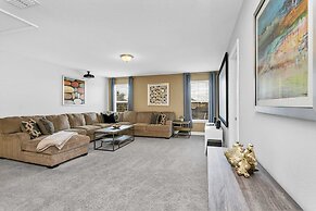 Posh and Roomy Home With Spa Near Disneyworld, CDC Standards #6st345