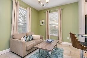 Posh and Roomy Home With Spa Near Disneyworld, CDC Standards #6st345