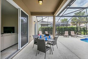 Posh and Roomy Home With Spa Near Disneyworld, CDC Standards #6st345