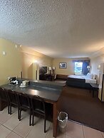 Shary Inn and Suites