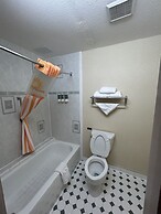 Shary Inn and Suites