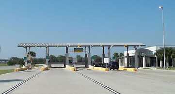 Shary Inn and Suites