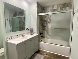 Holiday Motel & RV Park