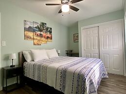 Holiday Motel & RV Park