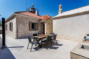 Saint Nicholas lighthouse