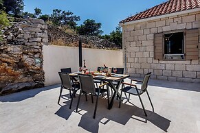 Saint Nicholas lighthouse