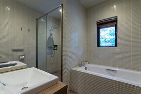 Starchase by H2 Life