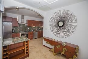 Pristine Bay 1108 4 Bedroom Home by RedAwning