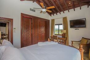 Pristine Bay 1108 4 Bedroom Home by RedAwning