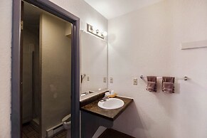 OYO Hotel Cheyenne Wells - US 40